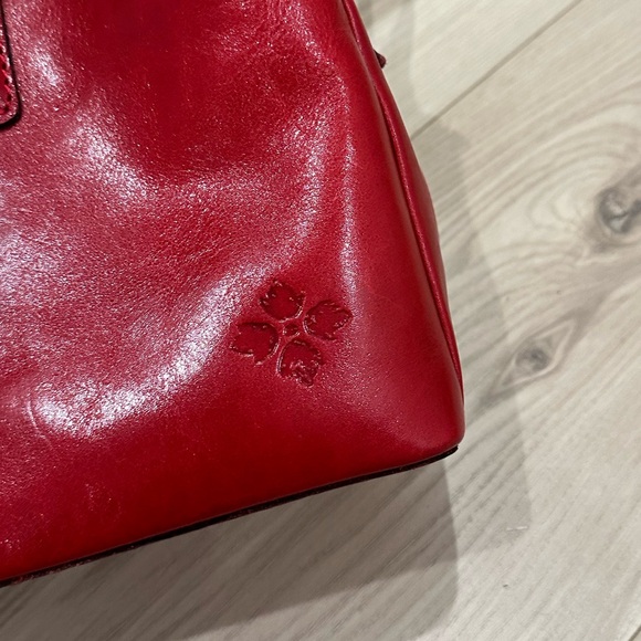 Patricia Nash Women’s Empoli Red Satchel Crossbody Bag - Picture 6 of 12